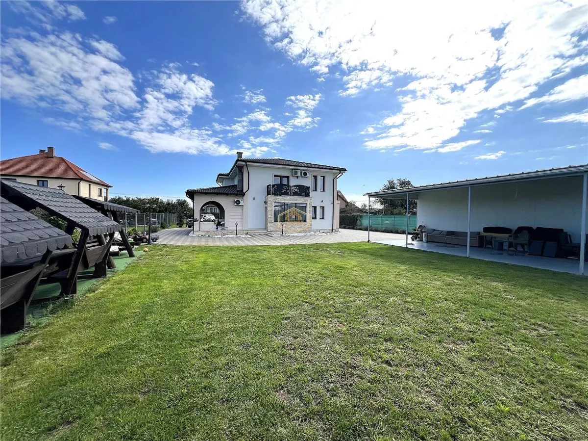 Vila cu stil si confort modern | Finisaje Premium | Teren generos - foto 24