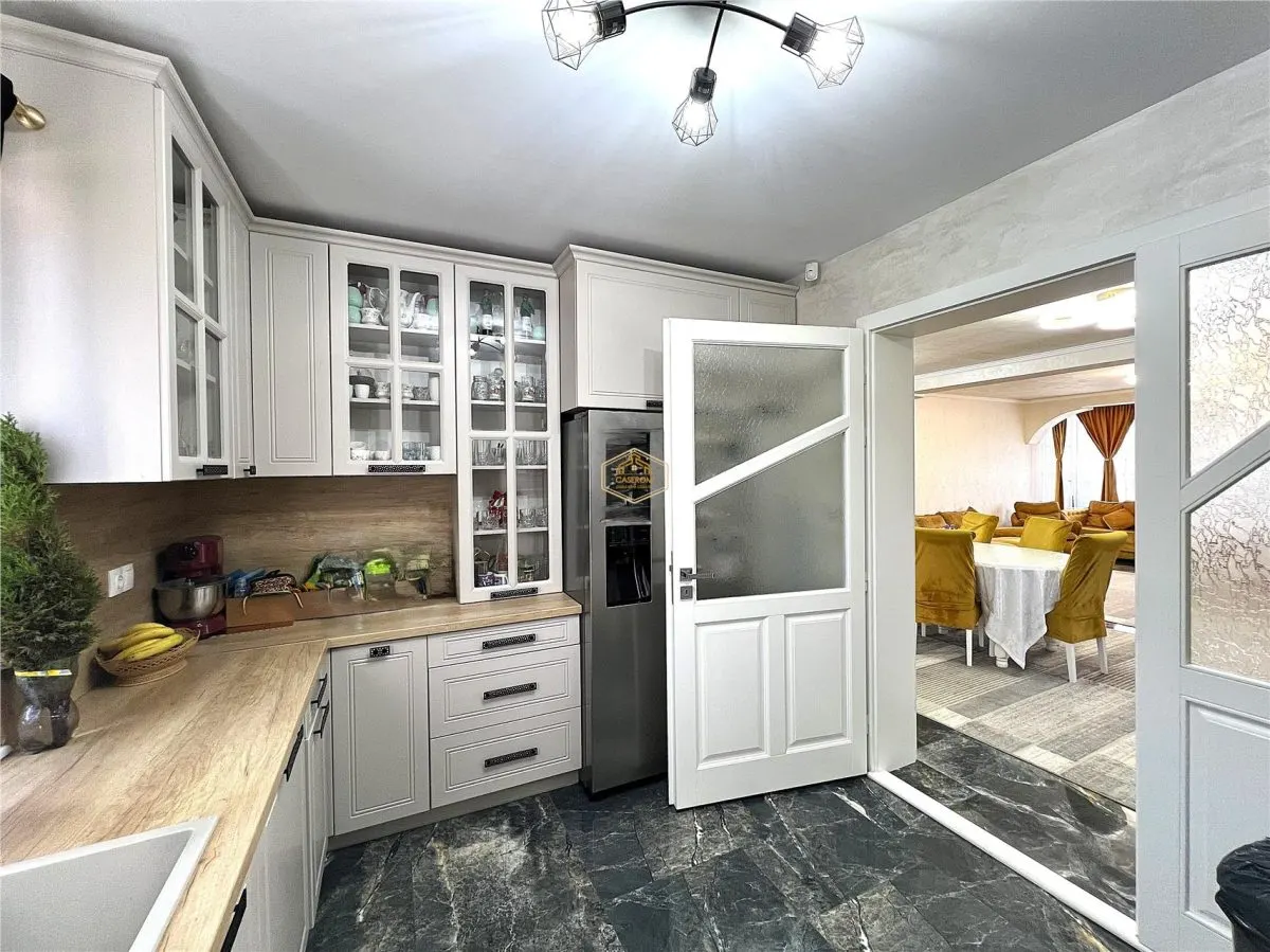 Vila cu stil si confort modern | Finisaje Premium | Teren generos - foto 7