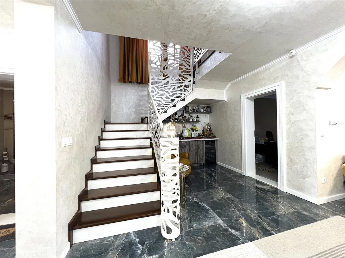 Vila cu stil si confort modern | Finisaje Premium | Teren generos - foto 9