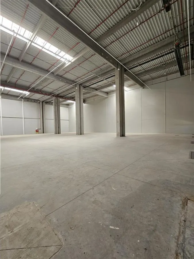 Spatiu Industrial - 1800 mp - Logistica - Productie - Depozitare - Distributie - foto 3