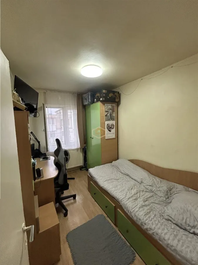 Apartament cu 3 camere vis-a-vis de Piata Somes - foto 3