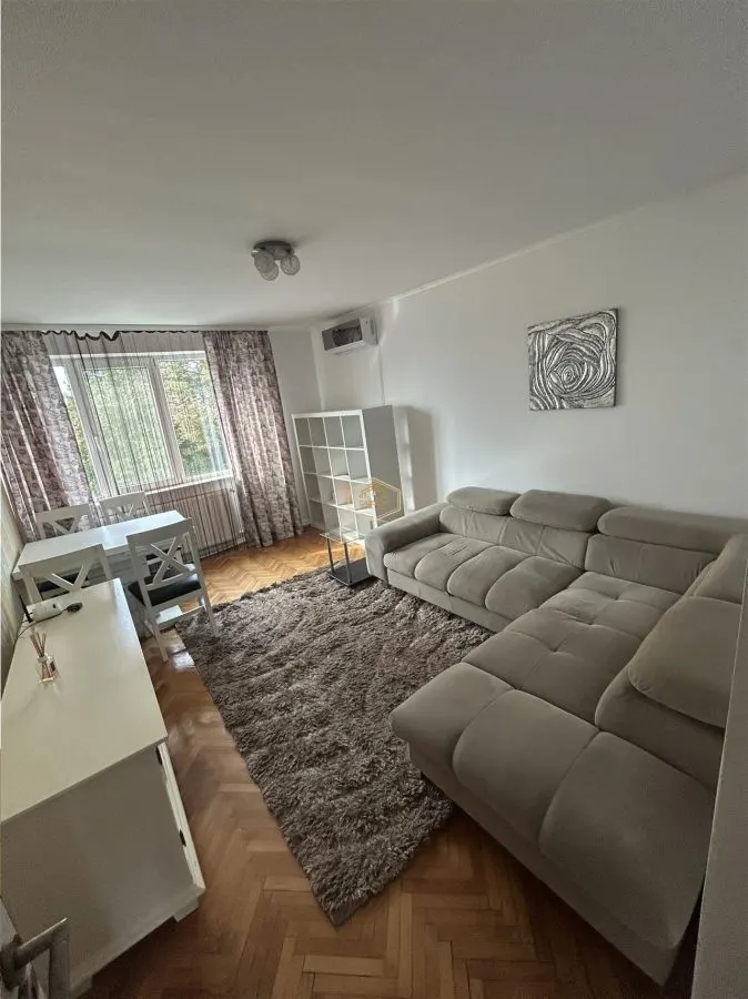 Apartament modern cu 2 camere pe Calea Traian - foto 1