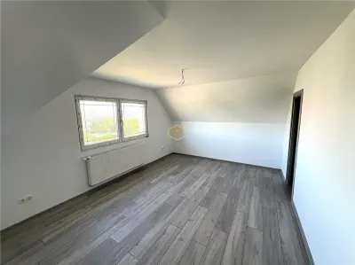 Casa cu 3 dormitoare si teren generos- Lazuri - foto 16
