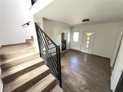 Casa cu 3 dormitoare si teren generos- Lazuri - foto 20