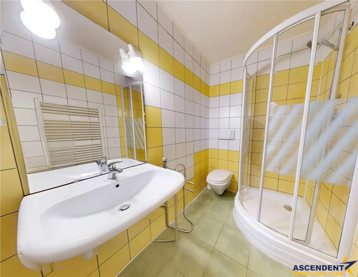 Volum arhitectural remarcabil:Sediu firma, Clinica,Investitie,Rezidenta,Centru Civic,Brasov - LIVE - prezentare - foto 17