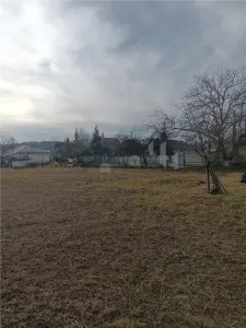 Teren 3500mp Paun Bucium la asfalt cu toate utilitatile - foto 2