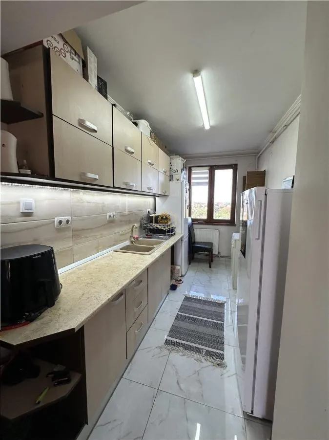 Apartament cu 3 camere, complet mobilat | Mai - foto 3
