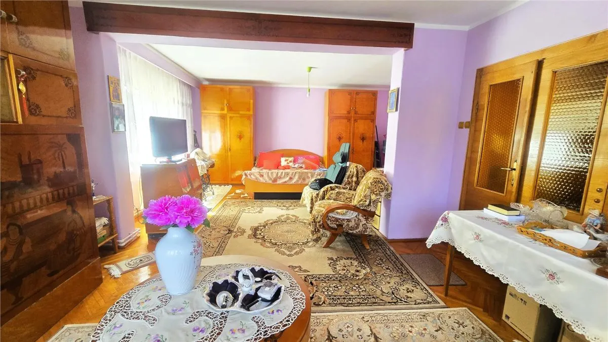 Vila spatioasa cu 7 camere in Centru | Ideala pentru familie, investitie sau business - foto 16