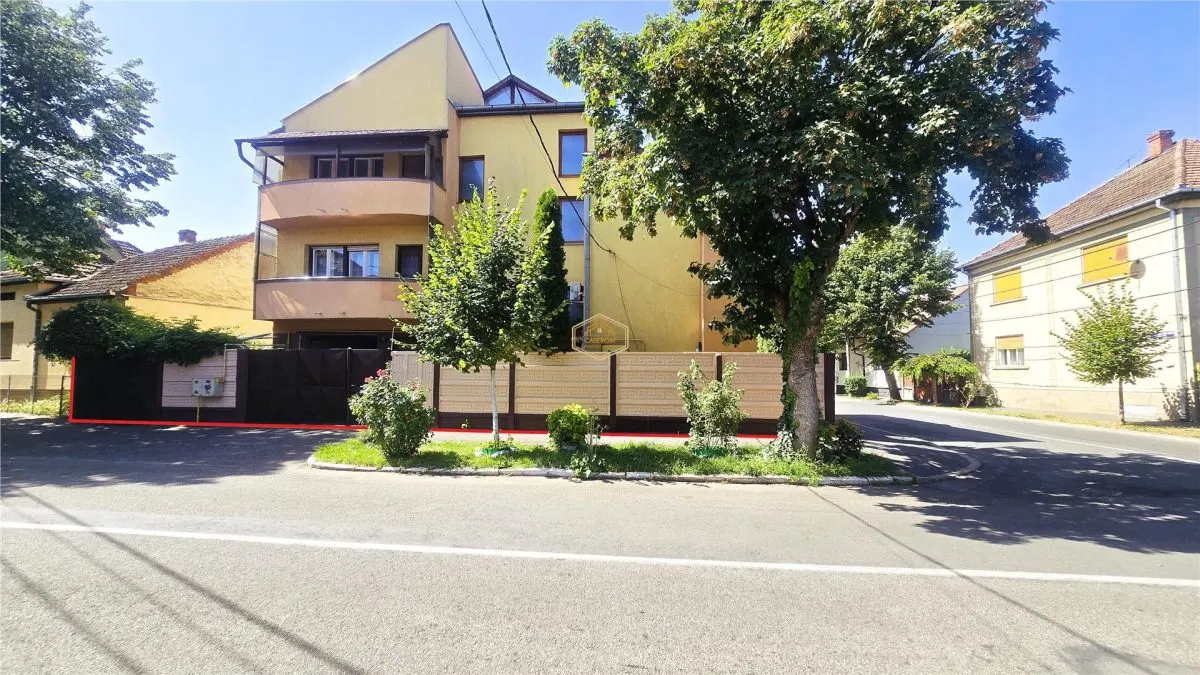 Vila spatioasa cu 7 camere in Centru | Ideala pentru familie, investitie sau business - foto 5