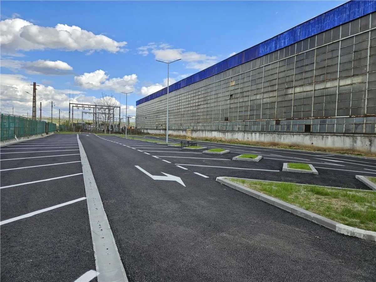Parcare de Inchiriat 2000 mp - Platforma cu expunere la trafic auto - foto 12