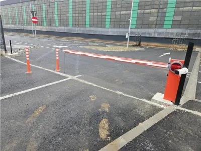 Parcare de Inchiriat 2000 mp - Platforma cu expunere la trafic auto - foto 4