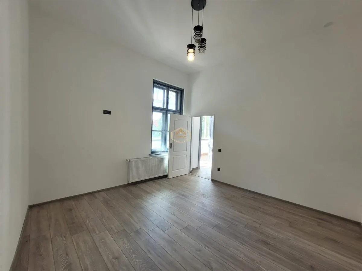 Prima Inchiriere | Apartament  2 camere | Central  pe Stefan Cel Mare - foto 15