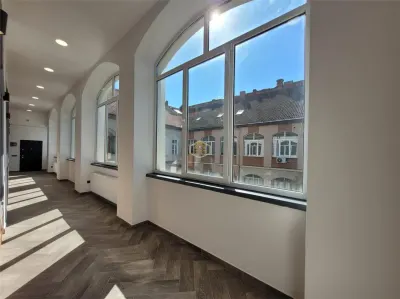 Prima Inchiriere | Apartament  2 camere | Central  pe Stefan Cel Mare - foto 5