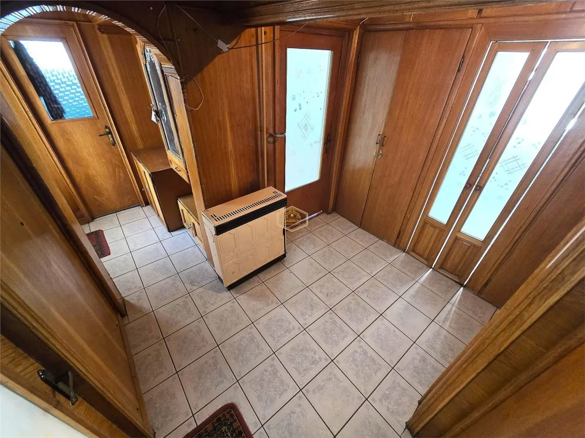 Video | Apartament decomandat 3 camere | Strada Sanatati | Micro 16 - foto 11