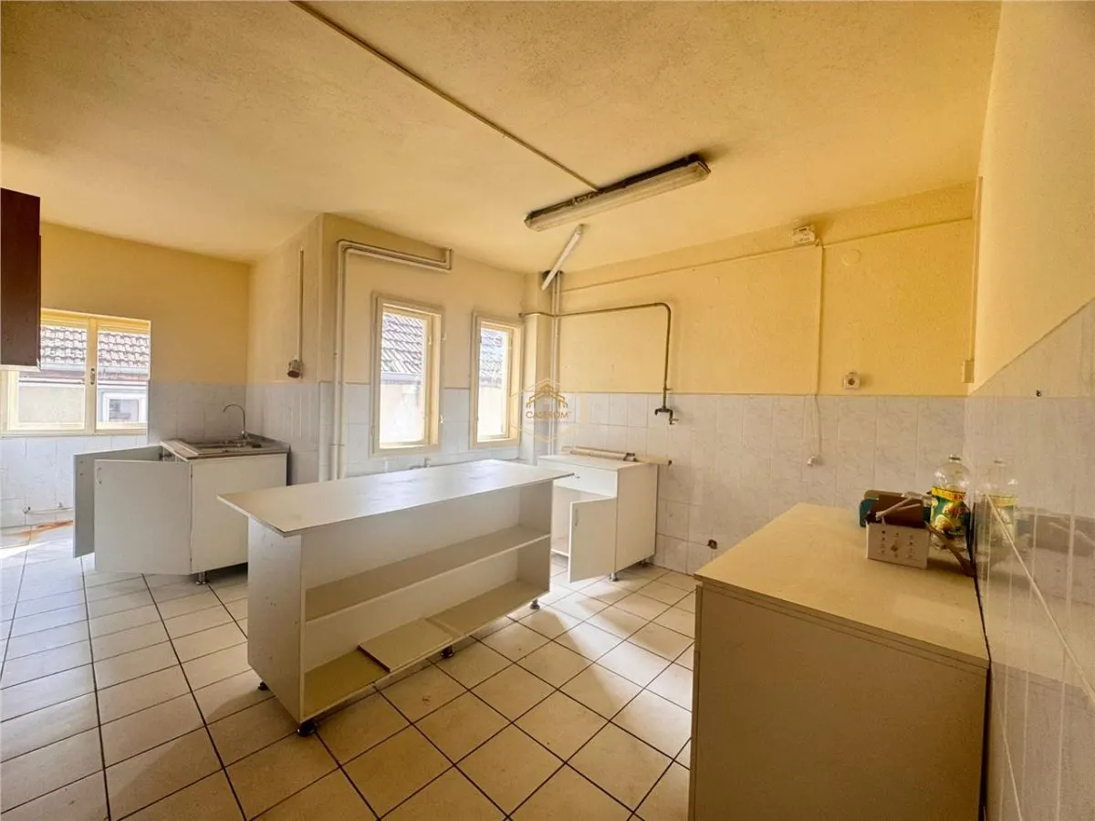 Motel 16 camere + Restaurant | 560 mp desfasurati si 608 mp teren - foto 9