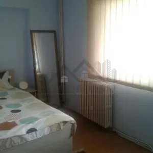 Apartament 3 camere zona Bulevard Independentei - Iasi