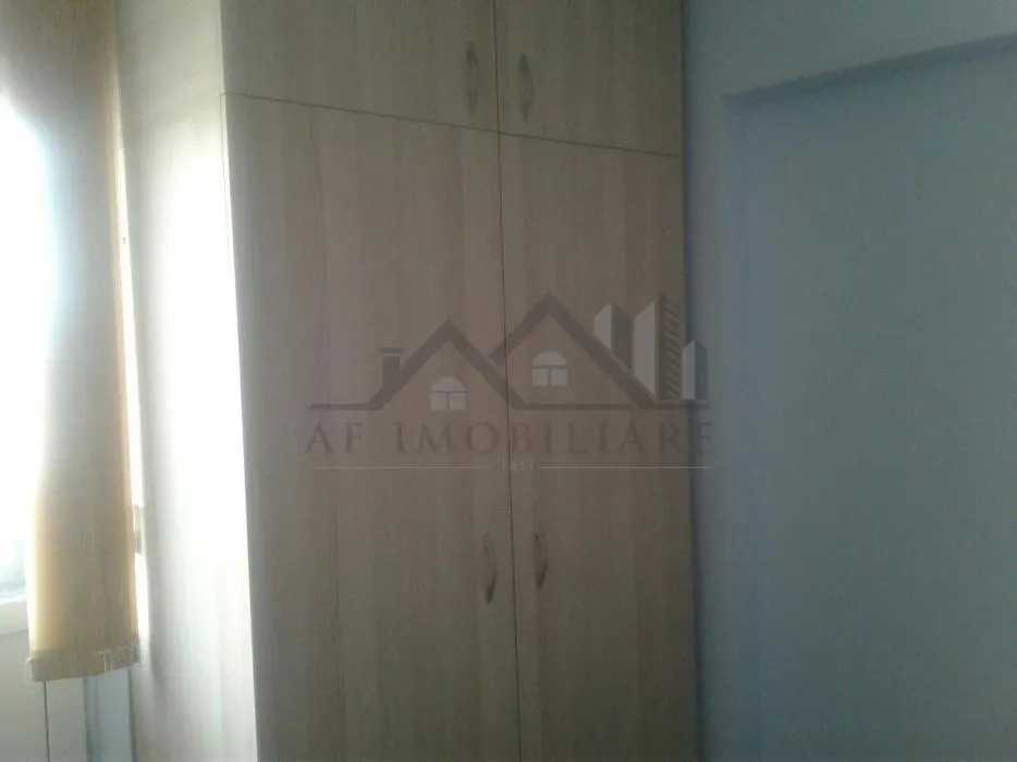 Apartament 3 camere zona Bulevard Independentei - foto 3