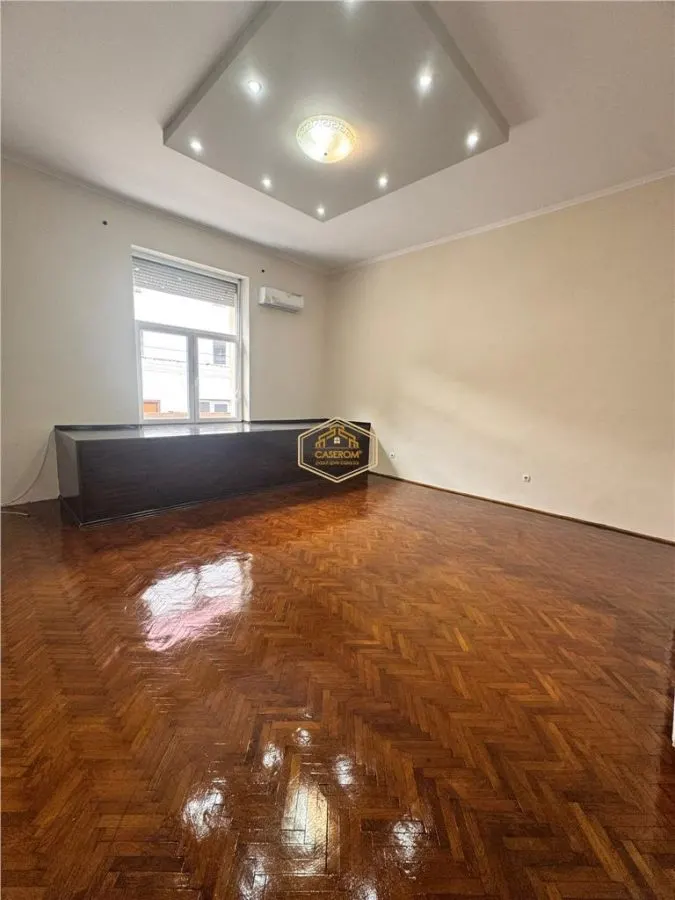 Spatiu versatil - 280 mp in Centru | Parcare in curte | Birouri, Servicii - foto 4