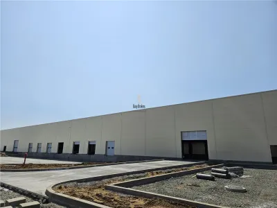 Spatii Industriale - 9000 mp - Productie - Depozitare - Distributie - foto 9