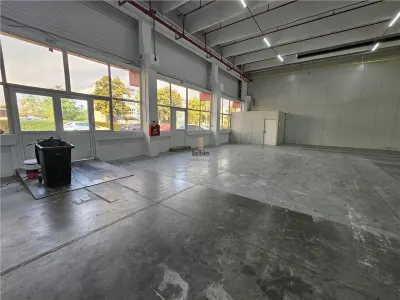 Spatiu Comercial - 900 mp - Showroom - Depozitare - foto 7