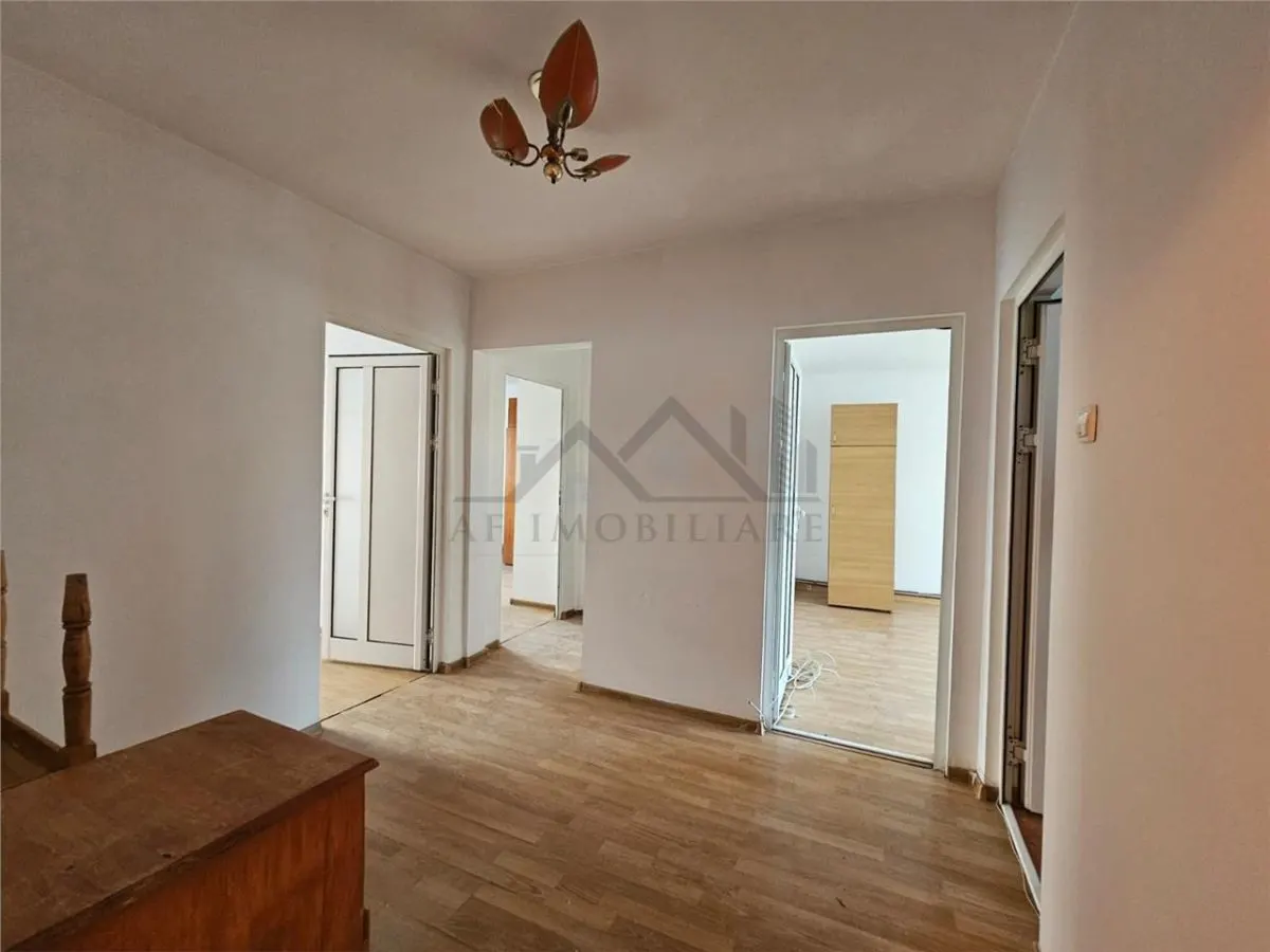 Apartament 3 camere Dacia - foto 3