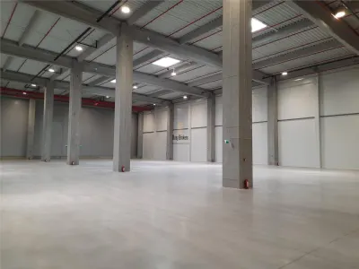 Spatiu Industrial - 5300 mp - Logistica - Productie - Depozitare - Distributie - foto 3