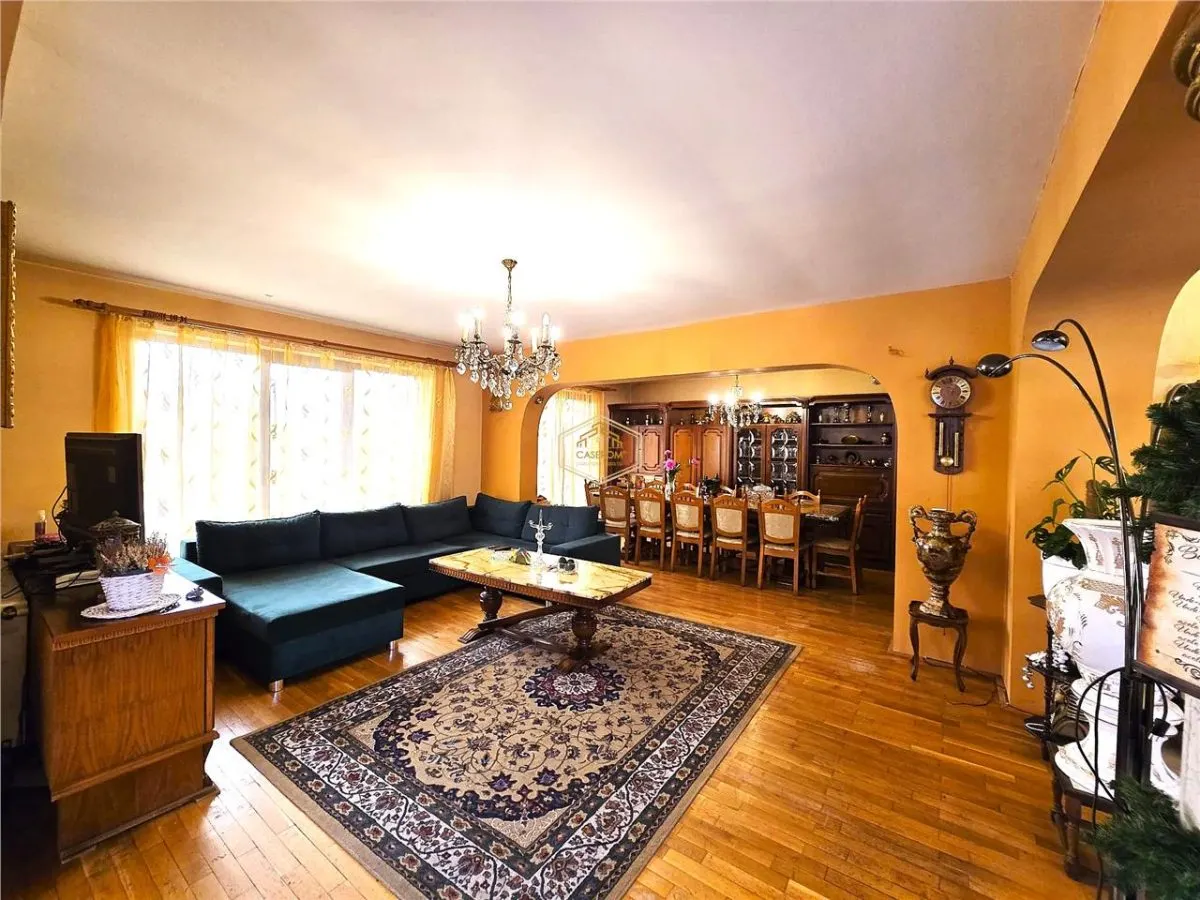 Casa spatioasa cu 5 camere | Ilarie Chendi - foto 2