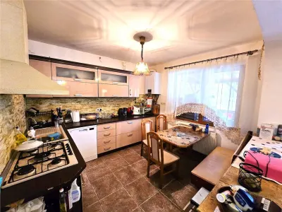 Casa spatioasa cu 5 camere | Ilarie Chendi - foto 13