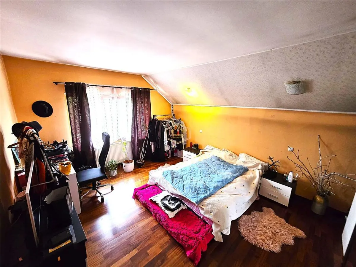 Casa spatioasa cu 5 camere | Ilarie Chendi - foto 16