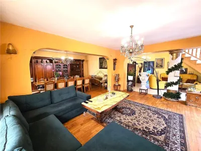 Casa spatioasa cu 5 camere | Ilarie Chendi - foto 3