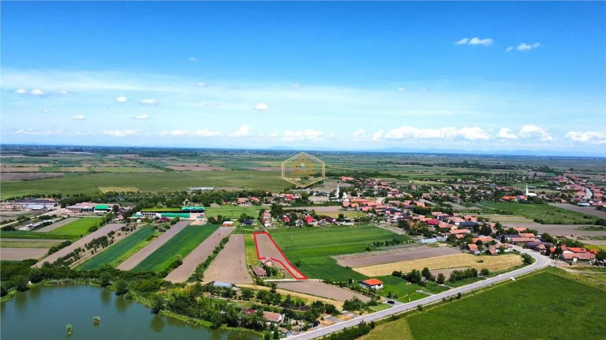 Teren intravilan 2.500 mp in Boghis | Ideal pentru casa sau pensiune | langa balta de pescuit - foto 1