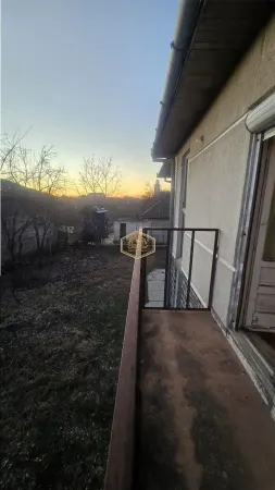Casă 4 camere Mediesu Aurit - poza 14