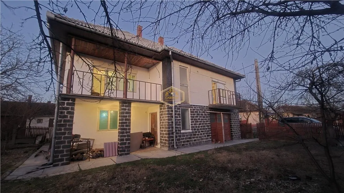 Casa individuală cu 4 camere in Mediesu Aurit | Castelul Lonyai - foto 3