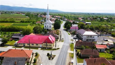 Casa cu teren intravilan de 2.211 mp | Centru, comuna Apa - foto 18