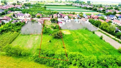 Casa cu teren intravilan de 2.211 mp | Centru, comuna Apa - foto 6