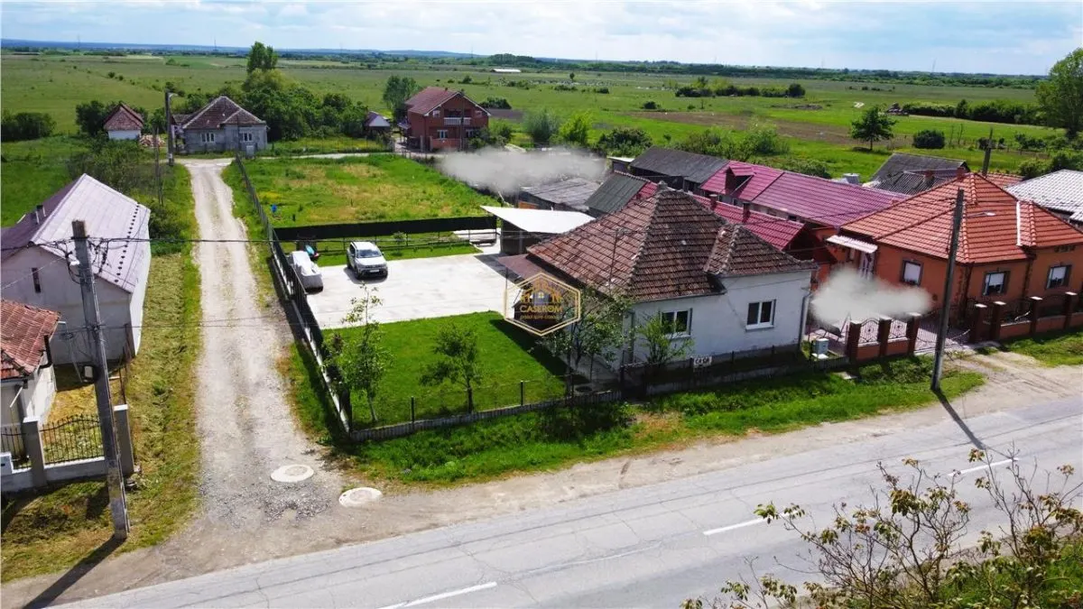 VIDEO | Casa cu teren generos si deschidere la 3 strazi | 10 minute de Satu Mare - foto 25