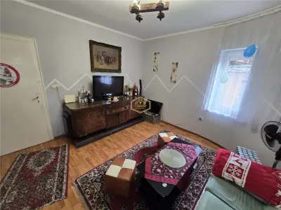 Apartament cu 3 camere aproape de inima Satmarului | Curte proprie 290 mp - foto 7