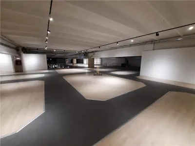 Spatii Comerciale - 500 mp - Showroom - Comert - Targu Mures