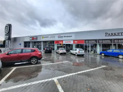 Spatiu Comercial - 300 mp - Showroom  - Servicii - foto 11