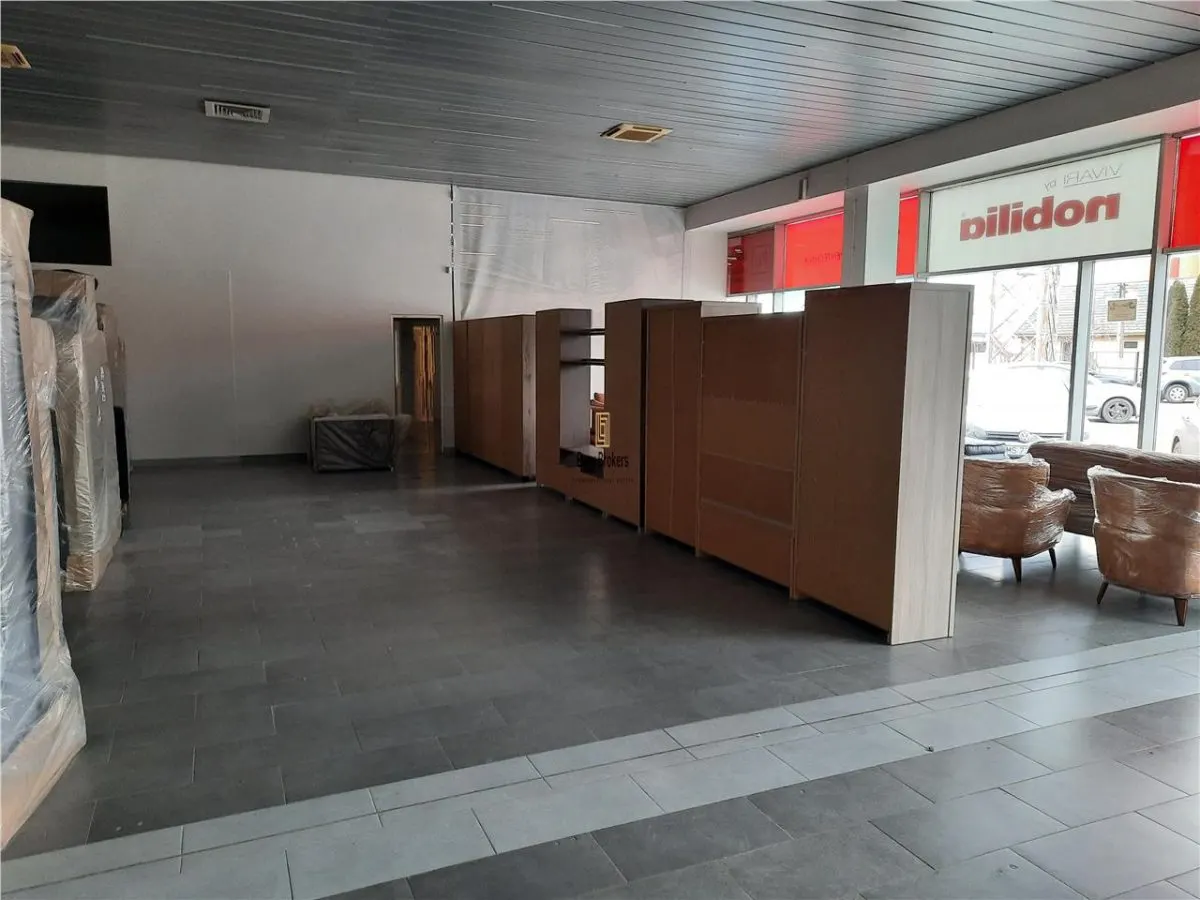 Spatiu Comercial - 300 mp - Showroom  - Servicii - foto 7