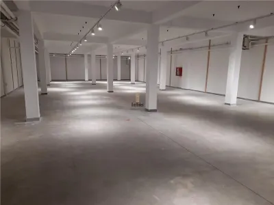 Spatiu Comercial - 300 mp - Showroom  - Servicii - foto 9