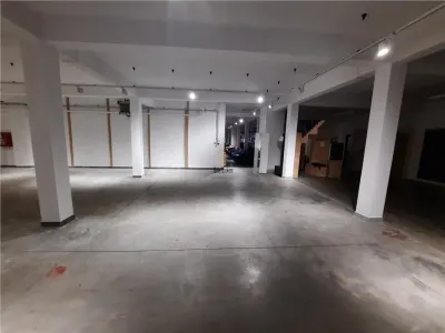 Spatiu Comercial - 300 mp - Showroom  - Servicii - foto 10