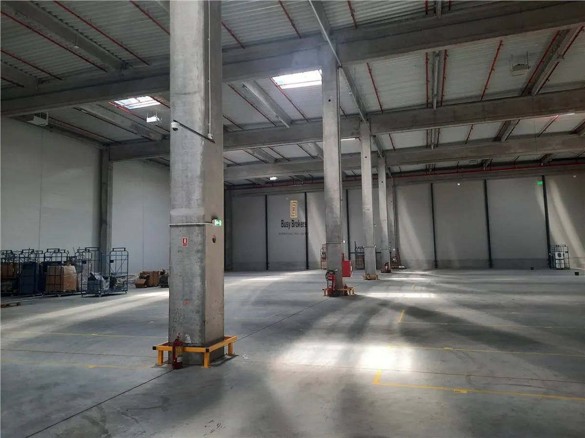 Spatiu Industrial - 4000 mp - Logistica - Productie - Depozitare - Distributie - foto 12