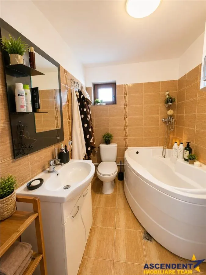 Casa individuala, P+M, renovata, mobilata, Sanpetru, Brasov - foto 5