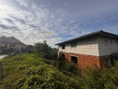 Casa cu etaj la rosu, Cicarlau , zona centrala - foto 11