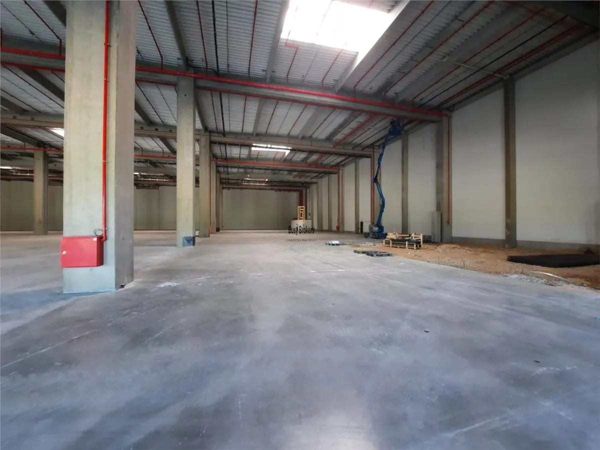 Spatiu Industrial - 2300 mp - Logistica - Productie - Depozitare - Distributie - foto 13