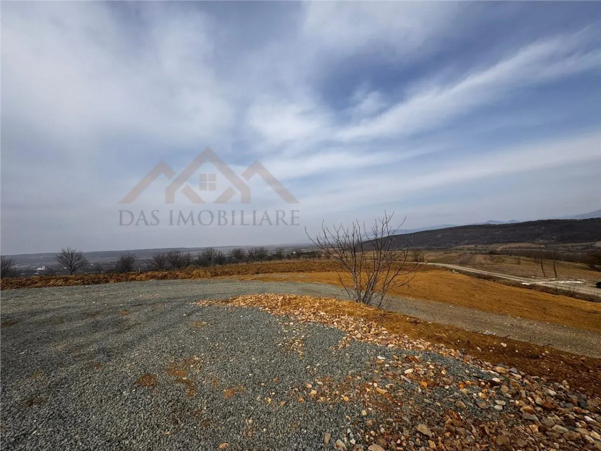 Teren intravilan in Coas, zona cu priveliste superba - foto 3