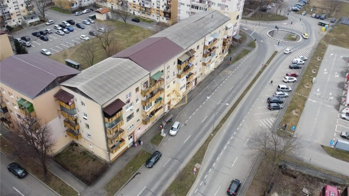 VIDEO | Apartament cu 2 camere decomandat | Micro 17 - foto 19