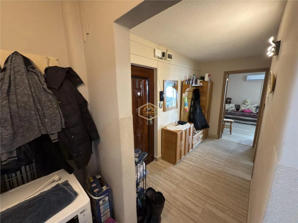 VIDEO | Apartament cu 2 camere decomandat | Micro 17 - foto 3