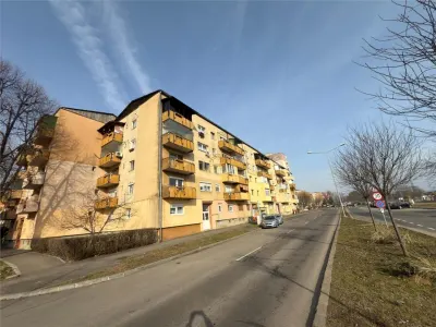 VIDEO | Apartament cu 2 camere decomandat | Micro 17 - foto 24